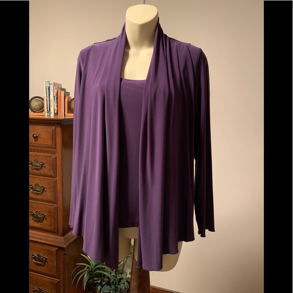 Cardigan style top with built in tanktop. Size M